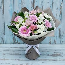 Букет цветов из:  Герберы, Альстромерии и Хризантемы в Гатчину