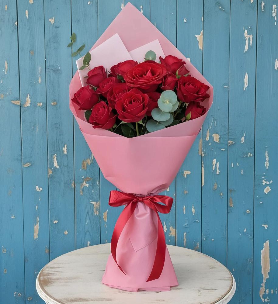 Букет цветов из: Розы в Гатчину