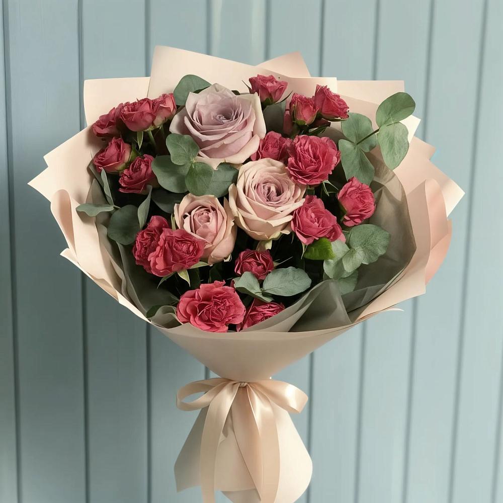 Букет цветов из: Гвоздики и Розы в Гатчину