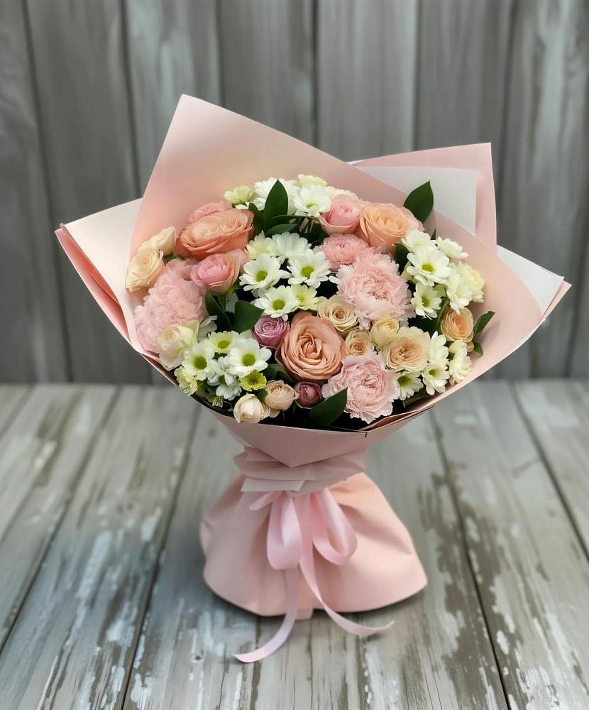 Букет цветов из: Гвоздики, Розы и Хризантемы в Гатчину