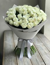 Букет 35 Белых роз в Гатчину