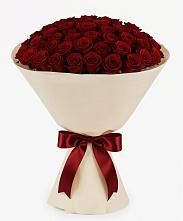 Букет 101 Бордовая роза Блэк Бакарра в Гатчину