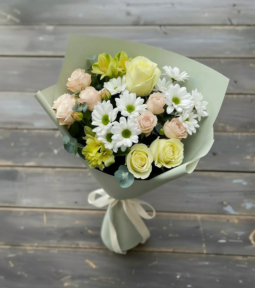 Букет цветов из: Альстромерии, Розы и Хризантемы в Гатчину
