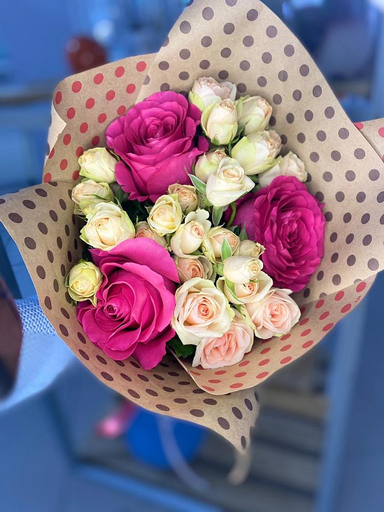 Букет цветов из: Розы в Гатчину