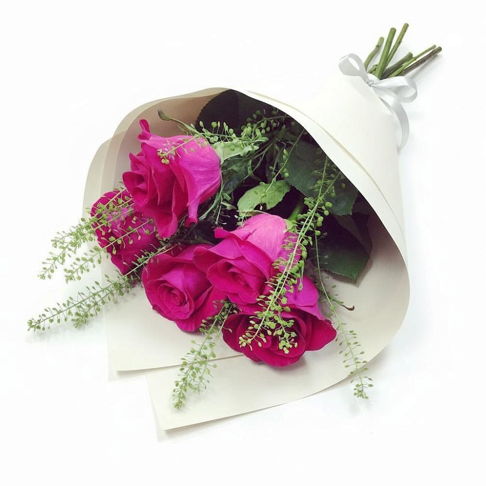 Букет цветов из: Розы в Гатчину