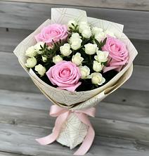 Букет цветов из:  Розы в Гатчину