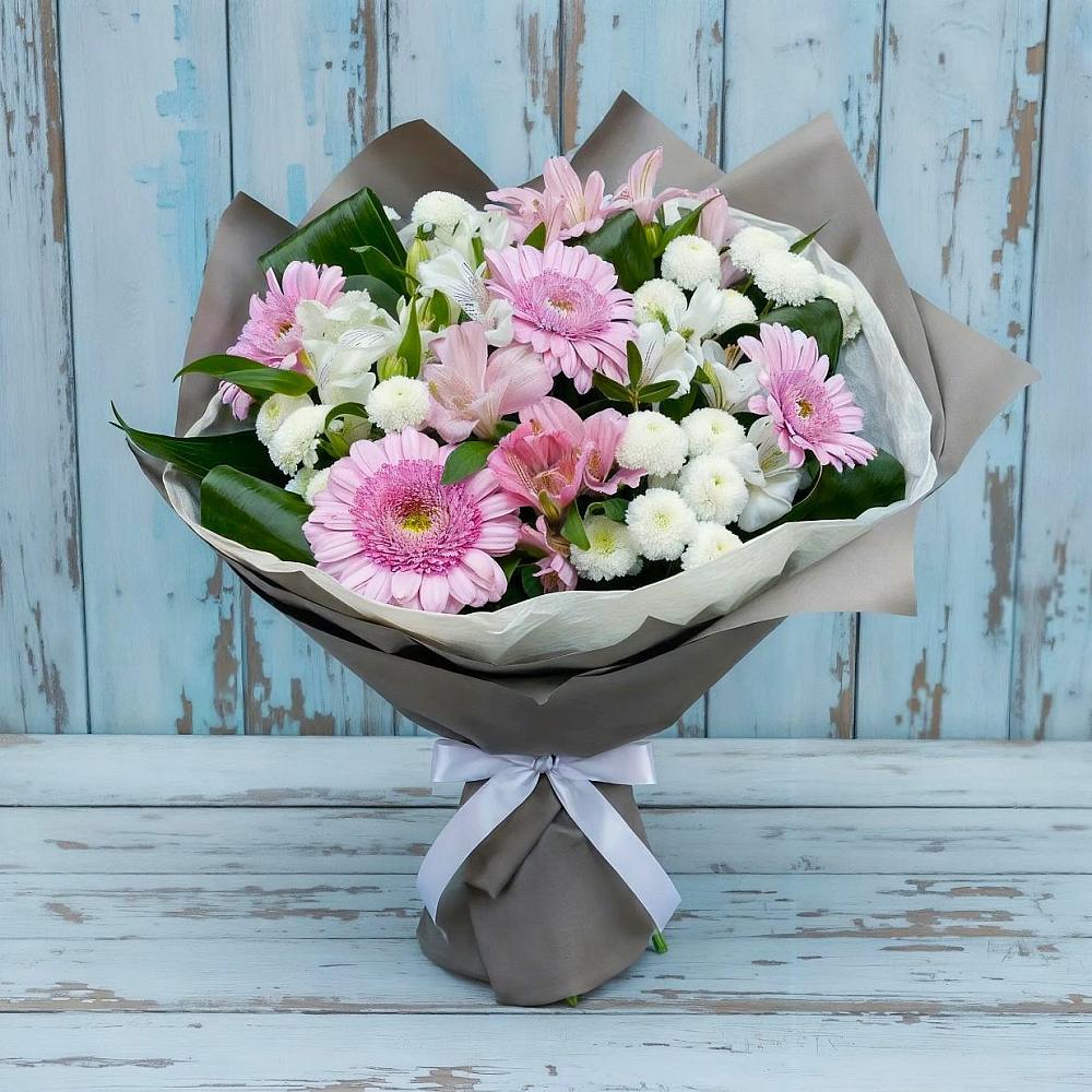 Букет цветов из: Герберы, Альстромерии и Хризантемы в Гатчину