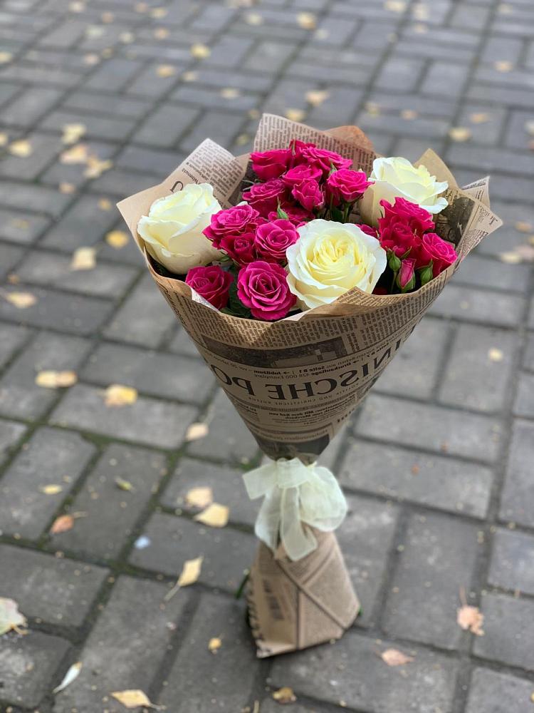Букет цветов из: Розы в Гатчину