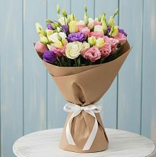 Букет цветов из:  Лизиантусы в Гатчину