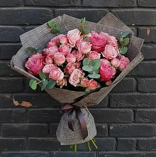 Букет цветов из:  Розы в Гатчину