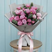 Букет цветов из:  Розы в Гатчину